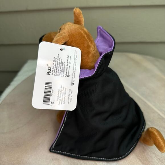 Scooby Doo Vampire Halloween 8" Plush Stuffed Dog in Black Purple Cape Raz NEW - Picture 7 of 14